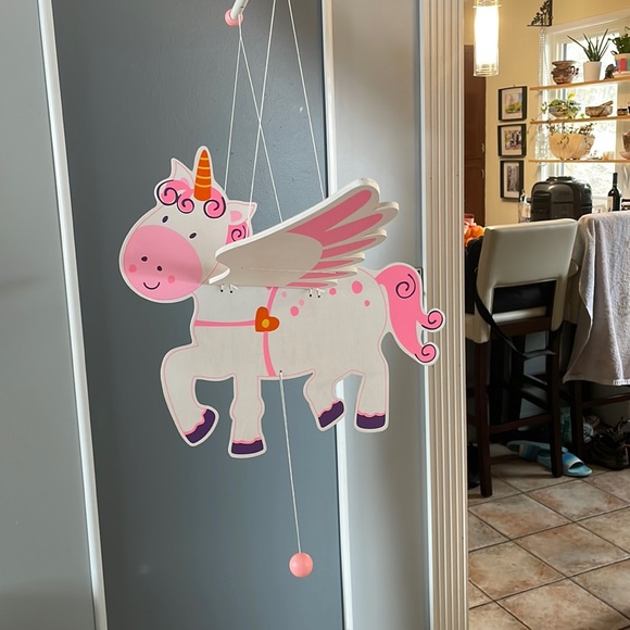 Unicorn Pegasus mobile - Picture 1 of 3